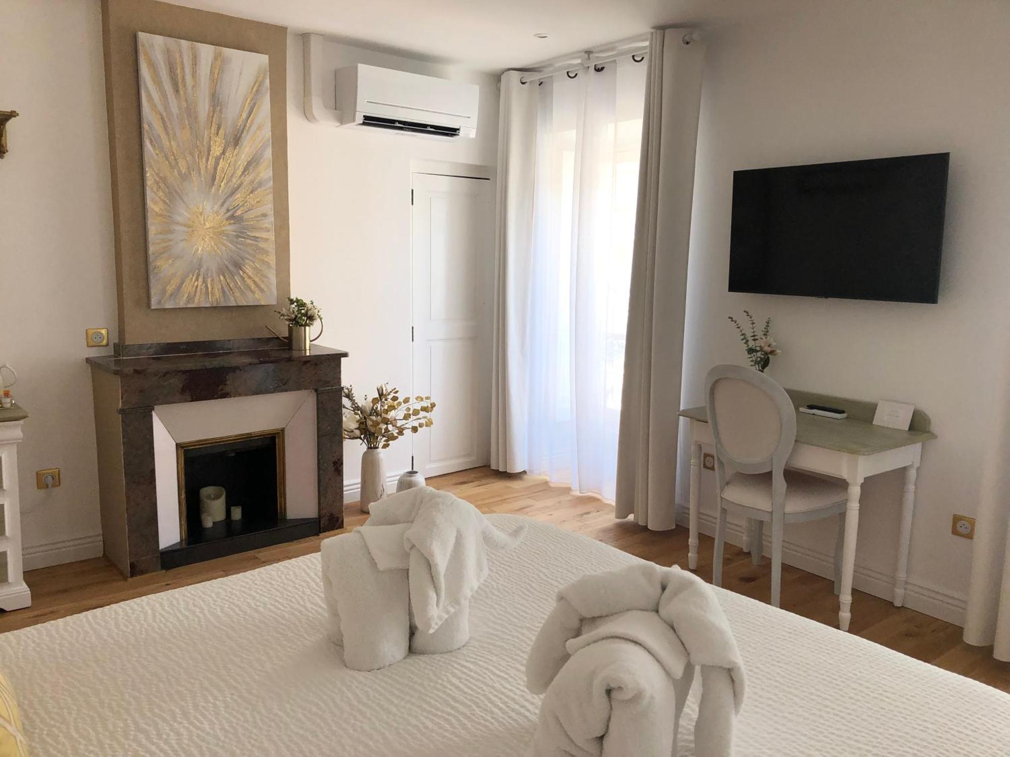 Bed and Breakfast Le Coeur De La Bastide - Adult Only Carcassonne Exterior foto
