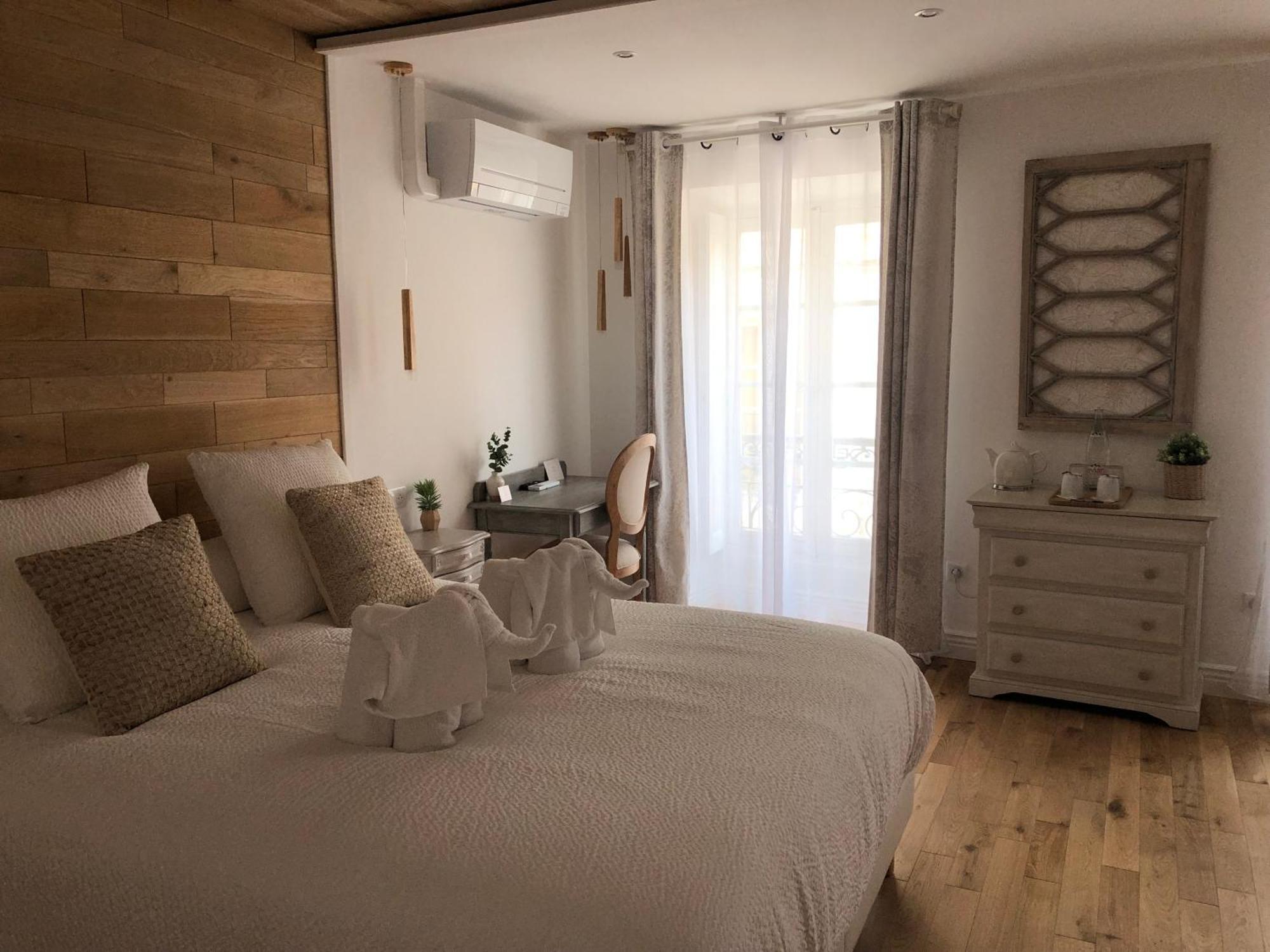 Bed and Breakfast Le Coeur De La Bastide - Adult Only Carcassonne Exterior foto